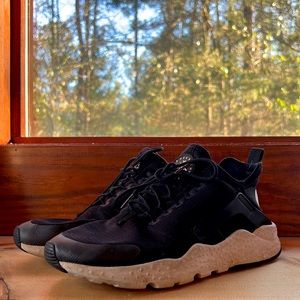 Nike Hurache - Womens 10